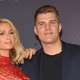 Image for article titled Paris Hilton Nearly Lost Her Engagement Ring, Lived